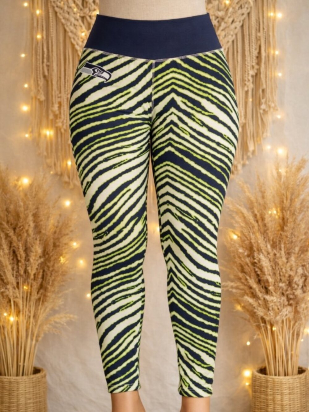 NFL Team Apparel Seahawks Zebra Animal Print Leggings L Game Day Fan Gear Blue